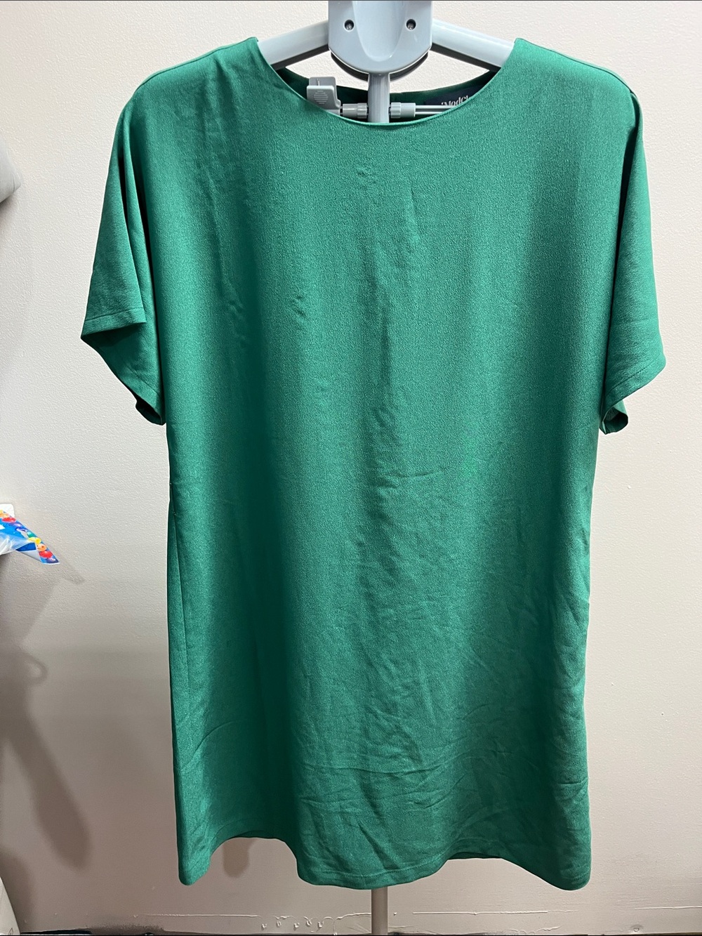 Modcloth Solid Emerald Green Short-Sleeve Crewneck Tee